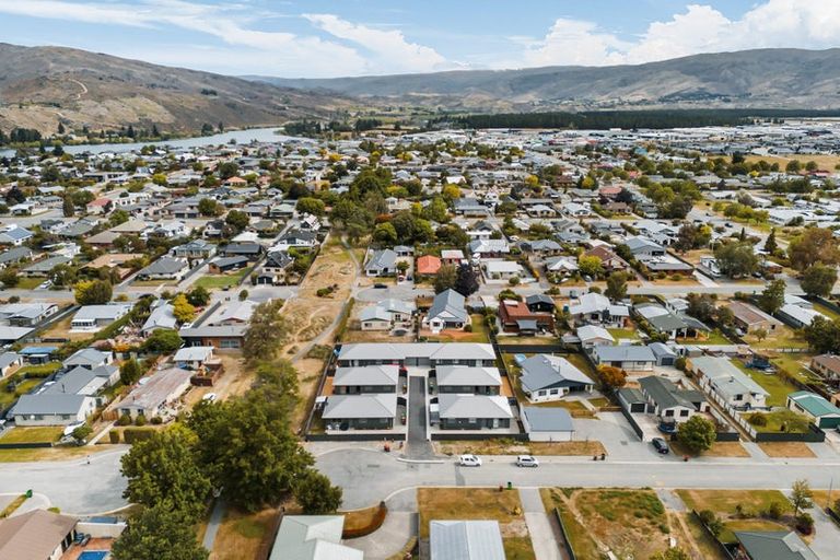 Photo of property in 15a Clare Place, Cromwell, 9310