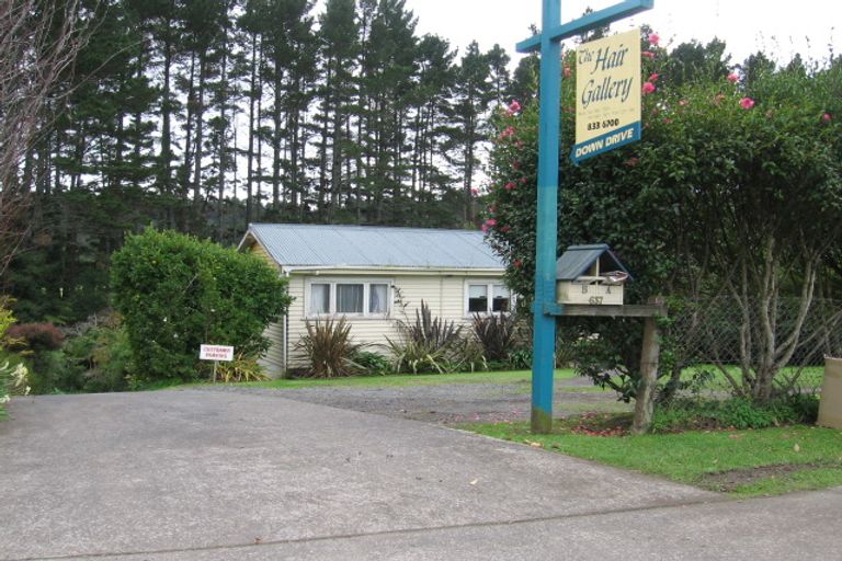 Photo of property in 2/637 Swanson Road, Swanson, Auckland, 0612
