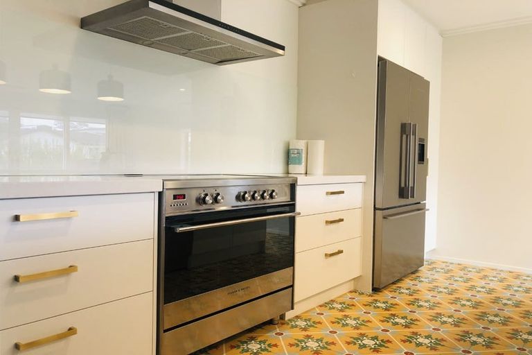 Photo of property in 1 Cooperage Avenue, Kumeu, 0810