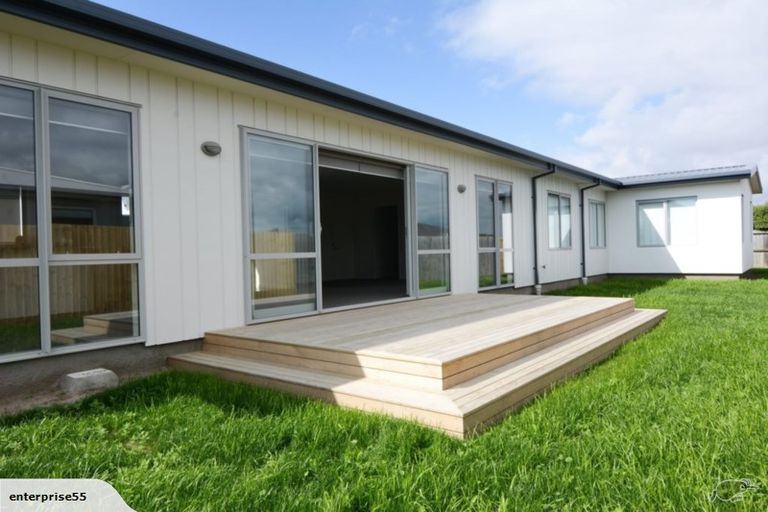 Photo of property in 32 Kingsbridge West, Burwood, Christchurch, 8083