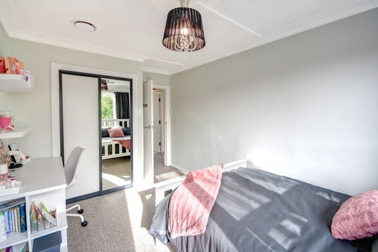 Photo of property in 7 Scotland Terrace, Green Island, Dunedin, 9018