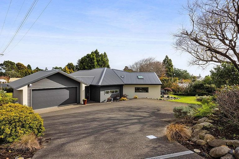 Photo of property in 184b Seaview Road, Westown, New Plymouth, 4310