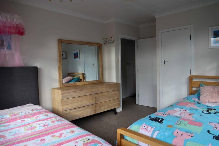 Photo of property in 27 Galt Street, Hawera, 4610