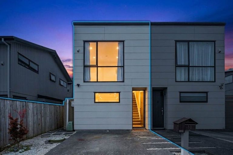 Photo of property in 10 Toia Lane, Silverdale, 0932