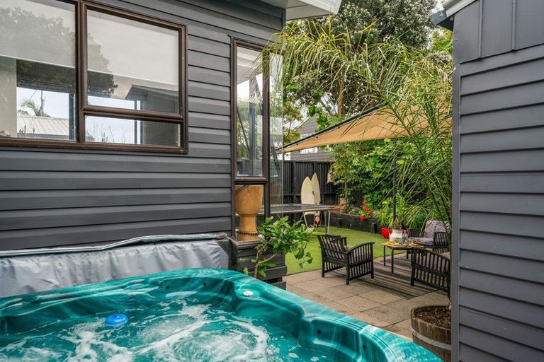 Photo of property in 37b Simpson Road, Papamoa Beach, Papamoa, 3118