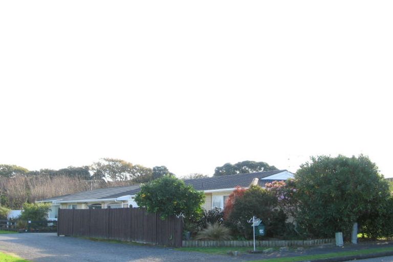 Photo of property in 12a Leybourne Avenue, Waikanae, 5036