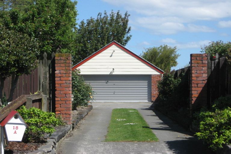 Photo of property in 18a James Condon Place, Redwood, Christchurch, 8051