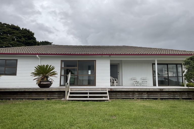 Photo of property in 215 Wayby Station Road, Wellsford, 0972