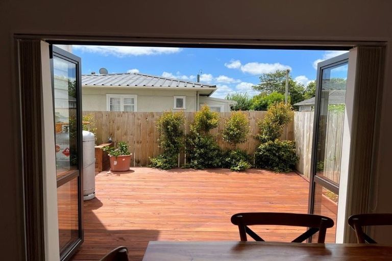 Photo of property in 153b Russell Road, Manurewa, Auckland, 2102
