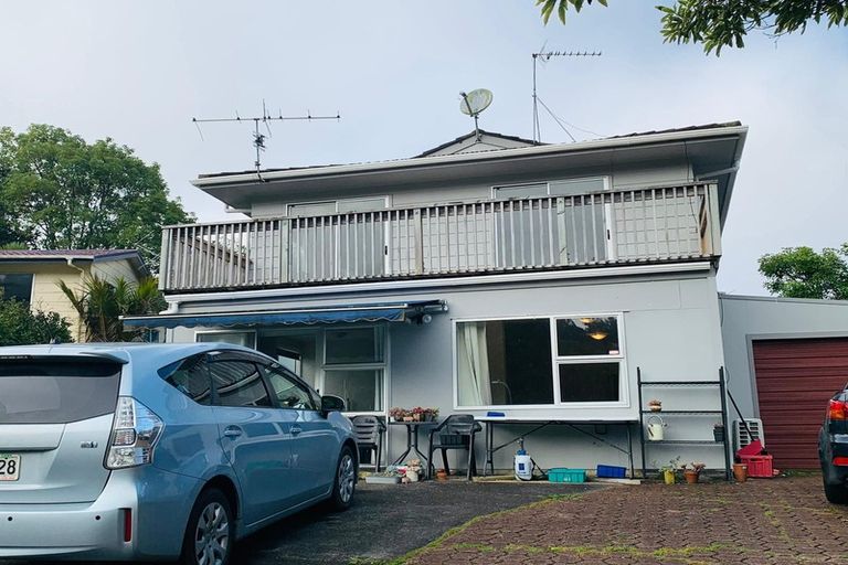 Photo of property in 156 Lynn Road, Bayview, Auckland, 0629