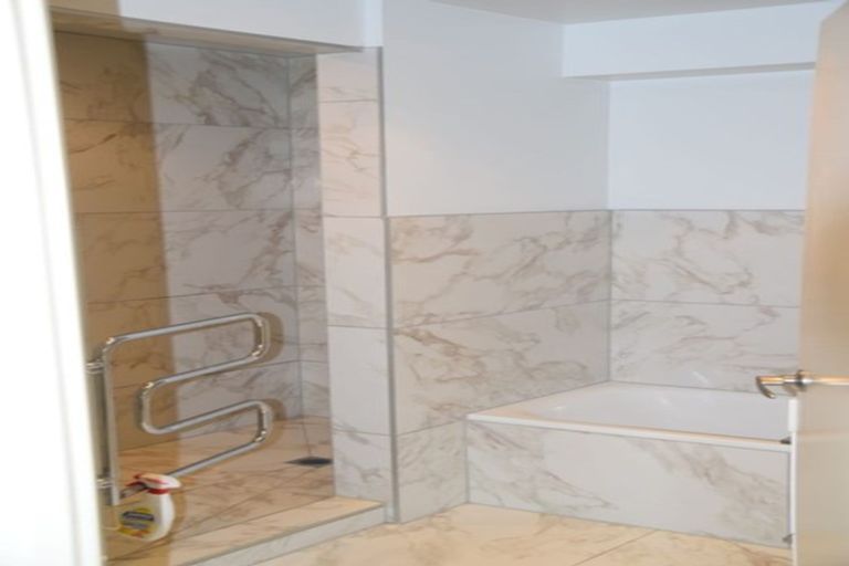 Photo of property in 6/6-8 Pannill Place, Oteha, Auckland, 0632