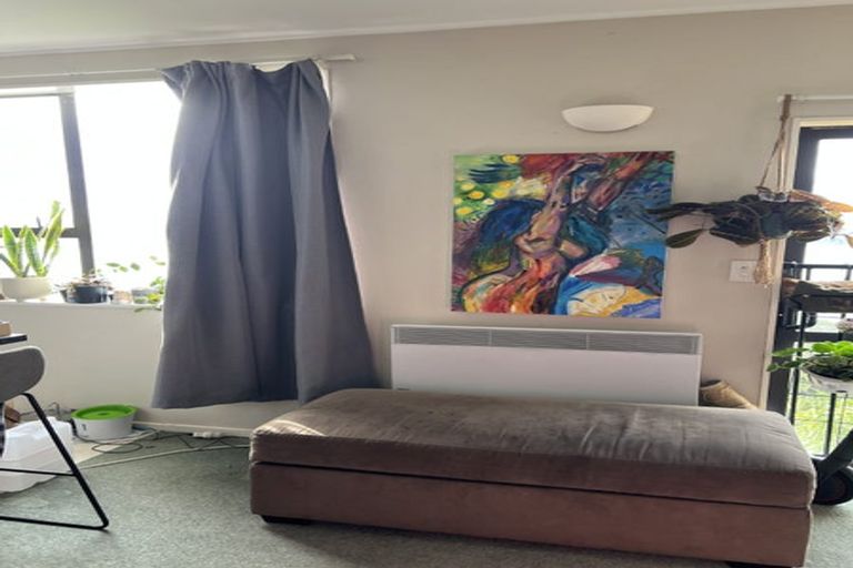 Photo of property in 81 View Road, Houghton Bay, Wellington, 6023