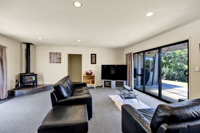 Photo of property in 1955 Egmont Road, Kaimiro, Inglewood, 4386