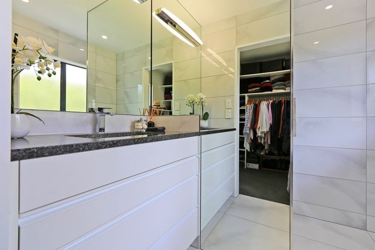 Photo of property in 71 Wharerangi Road, Greenmeadows, Napier, 4112