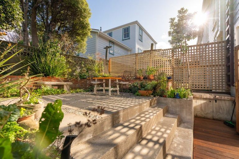 Photo of property in 62 Wright Street, Mount Cook, Wellington, 6021