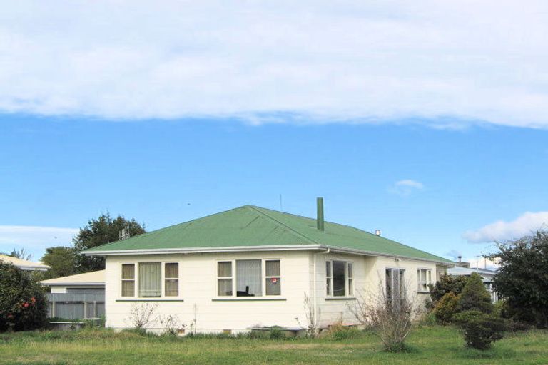 Photo of property in 18 Mill Road, Clive, 4102