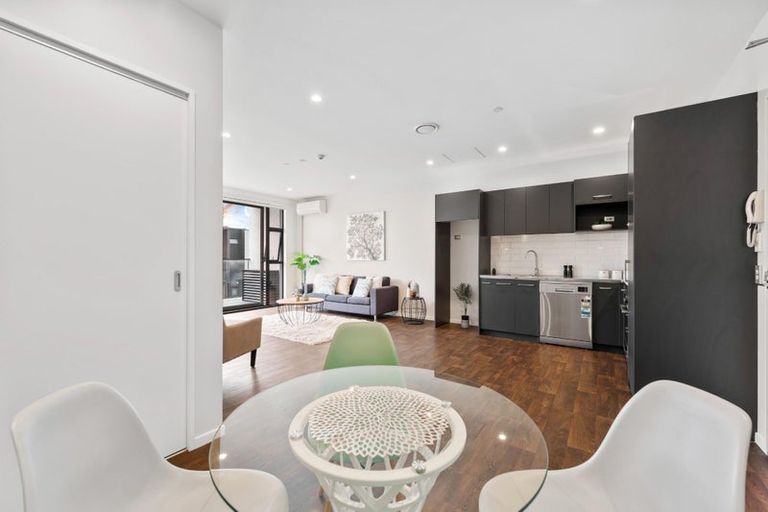 Photo of property in 103/2 Onekiritea Road, Hobsonville, Auckland, 0616