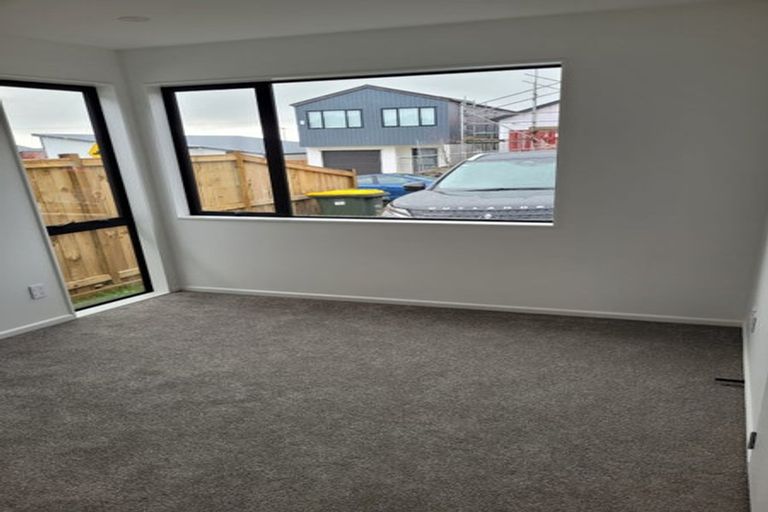 Photo of property in 21 Biokovo Street, Massey, Auckland, 0614