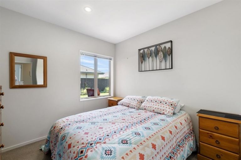 Photo of property in 13 Wisteria Lane, Rangiora, 7400