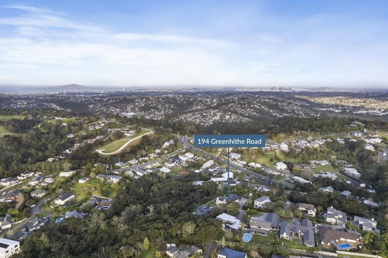 Photo of property in 194 Greenhithe Road, Greenhithe, Auckland, 0632