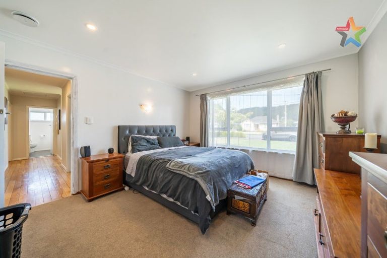 Photo of property in 28 Moohan Street, Wainuiomata, Lower Hutt, 5014