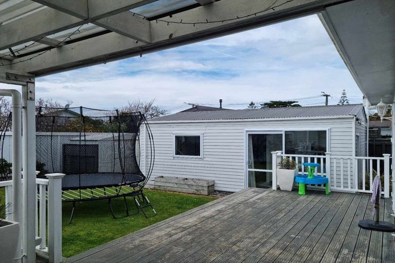 Photo of property in 183 Coronation Avenue, Welbourn, New Plymouth, 4310