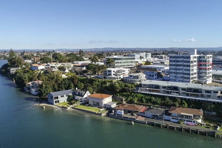 Photo of property in Elizabeth Height Apartments, 8 Elizabeth Street, Tauranga, 3110