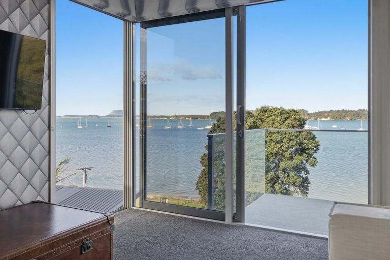 Photo of property in 57 Omokoroa Road, Omokoroa, 3114