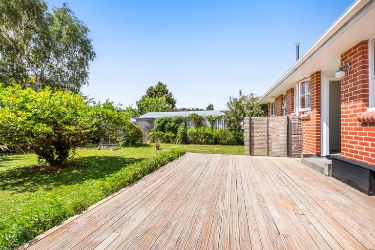 Photo of property in 28 Henry Street, Ebdentown, Upper Hutt, 5018