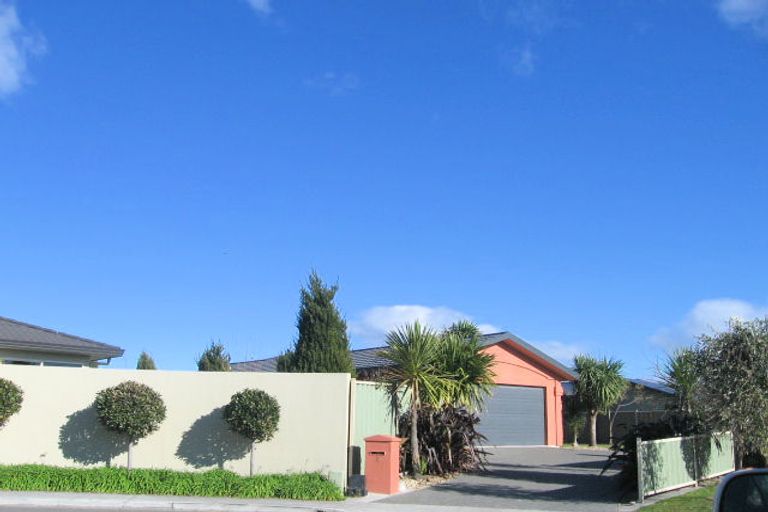 Photo of property in 5 Hyde Place, Taradale, Napier, 4112