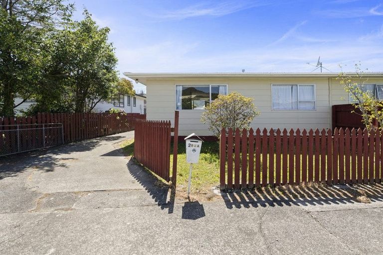 Photo of property in 293a Wellington Road, Wainuiomata, Lower Hutt, 5014