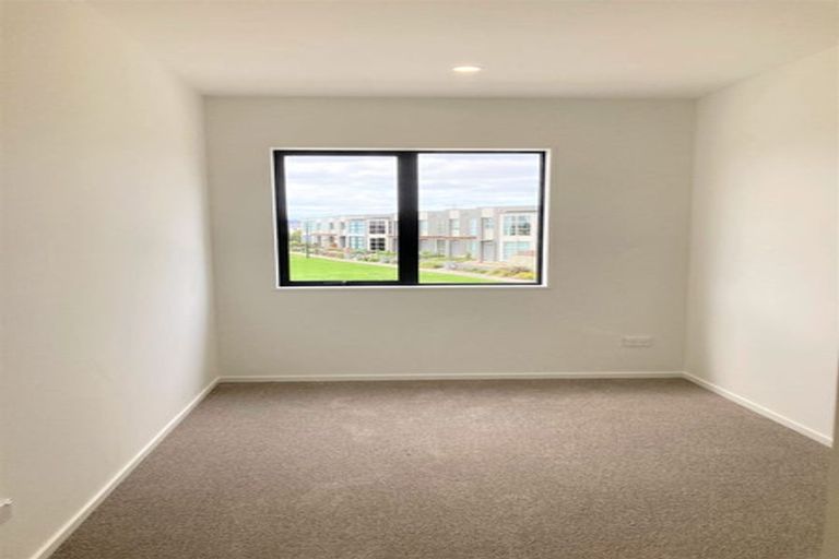 Photo of property in 39b Soaring Bird Drive, Takanini, 2112