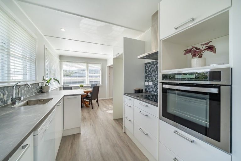 Photo of property in 76c Martin Street, Wallaceville, Upper Hutt, 5018