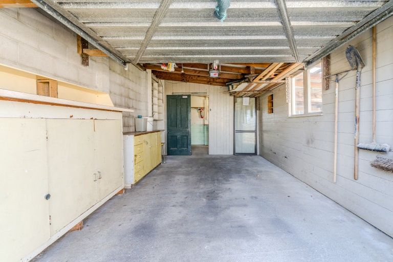 Photo of property in 16 Esk Place, Mosgiel, 9024