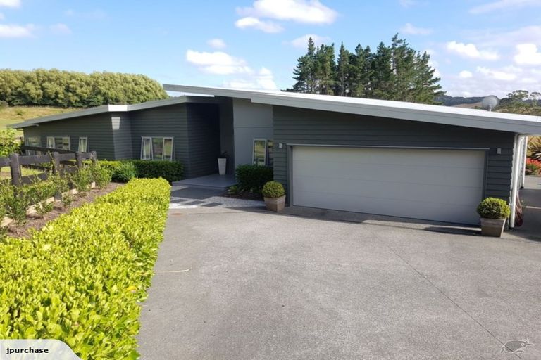 Photo of property in 925 Haruru Road, Wainui, Kaukapakapa, 0873