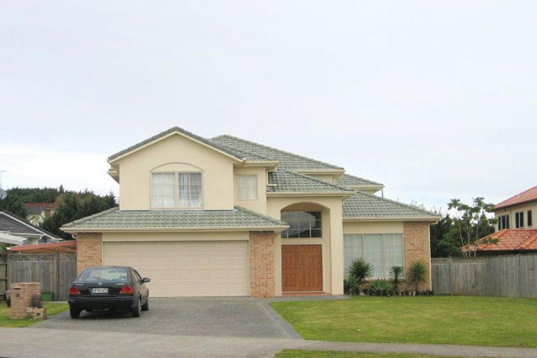 Photo of property in 19 Point View Link, East Tamaki Heights, Auckland, 2016