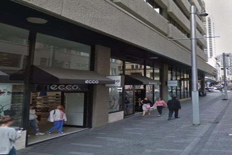 Photo of property in 18 Shortland Street, Regent, Whangarei, 0112