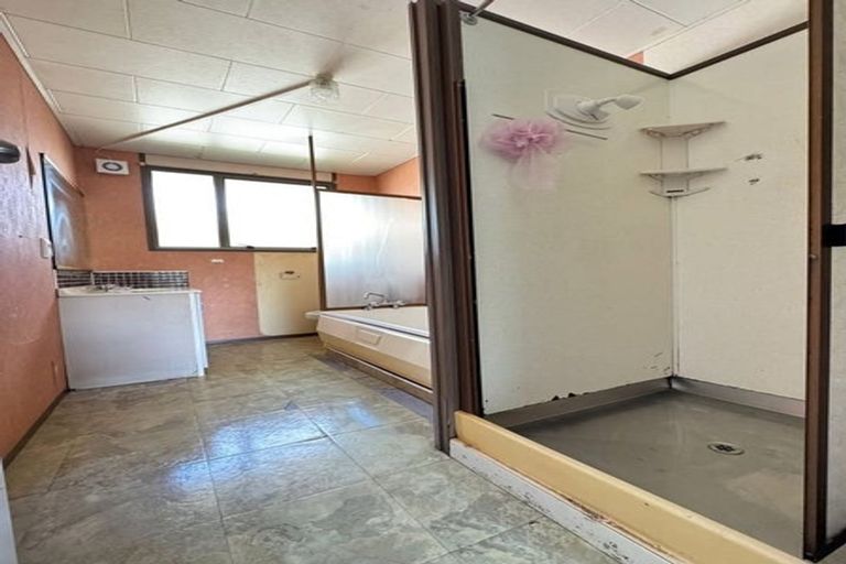 Photo of property in 55 Great South Road, Takanini, 2112