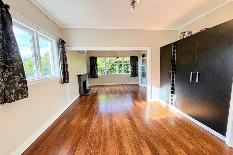 Photo of property in 25 Beach Road, Pahurehure, Papakura, 2113