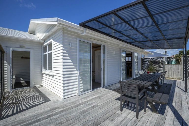 Photo of property in 7b French Street, Moturoa, New Plymouth, 4310