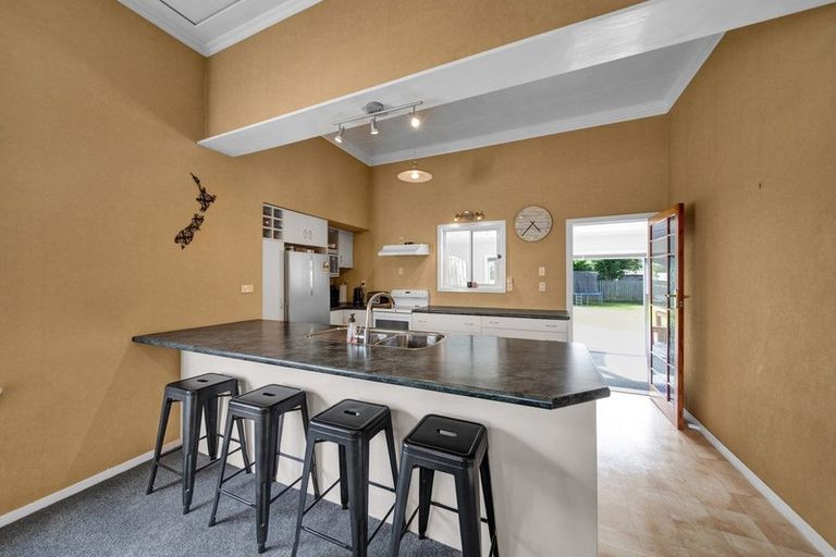 Photo of property in 55 Camberwell Road, Hawera, 4610