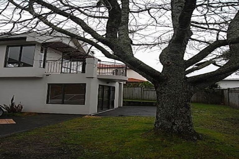 Photo of property in 10a Admiral Beatty Avenue, Mount Roskill, Auckland, 1041