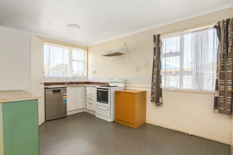 Photo of property in 111 Te Pene Avenue, Titahi Bay, Porirua, 5022