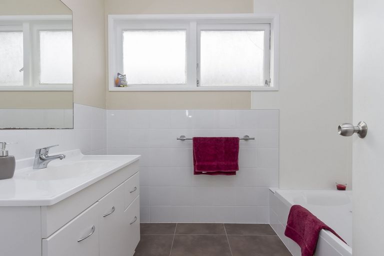 Photo of property in 1/20 La Perouse Street, Botany Downs, Auckland, 2010