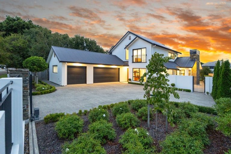 Photo of property in 114 Jickell Street, Hokowhitu, Palmerston North, 4410