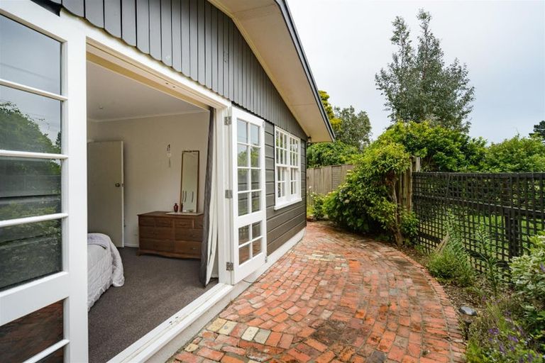 Photo of property in 273 Parewanui Road, Bulls, 4894