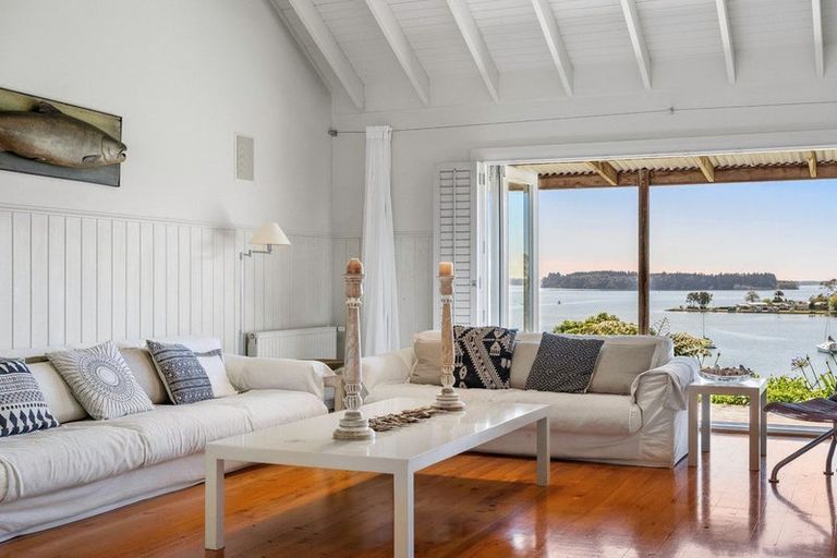 Photo of property in 266c Plummers Point Road, Whakamarama, 3172