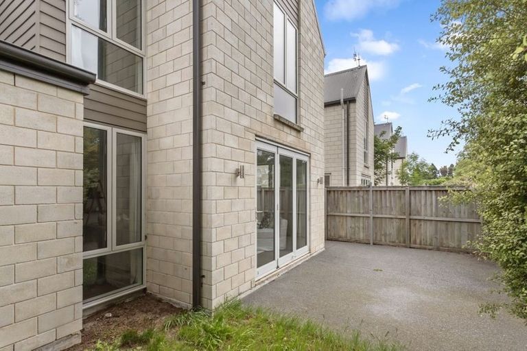 Photo of property in 9a Pavilion Crescent, Hillmorton, Christchurch, 8024
