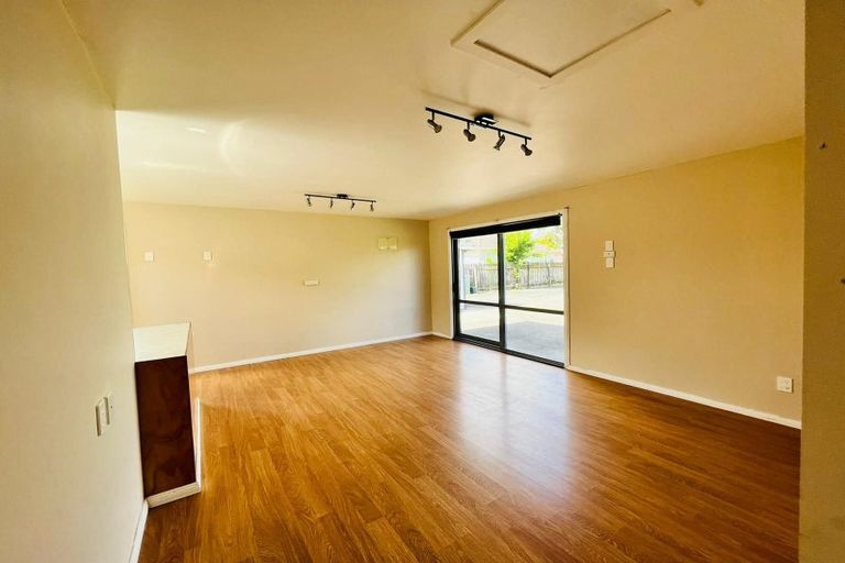 Photo of property in 20 Rice Crescent, Papakura, 2110