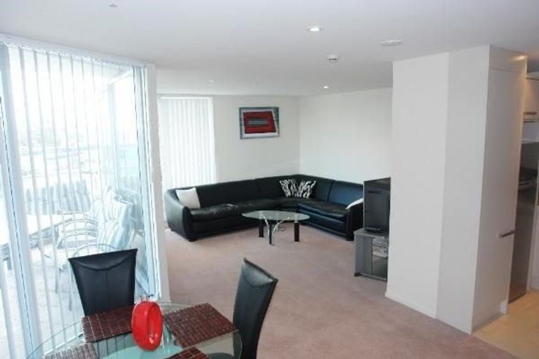 Photo of property in Bella Vista, 1b/84 Gunner Drive, Te Atatu Peninsula, Auckland, 0610